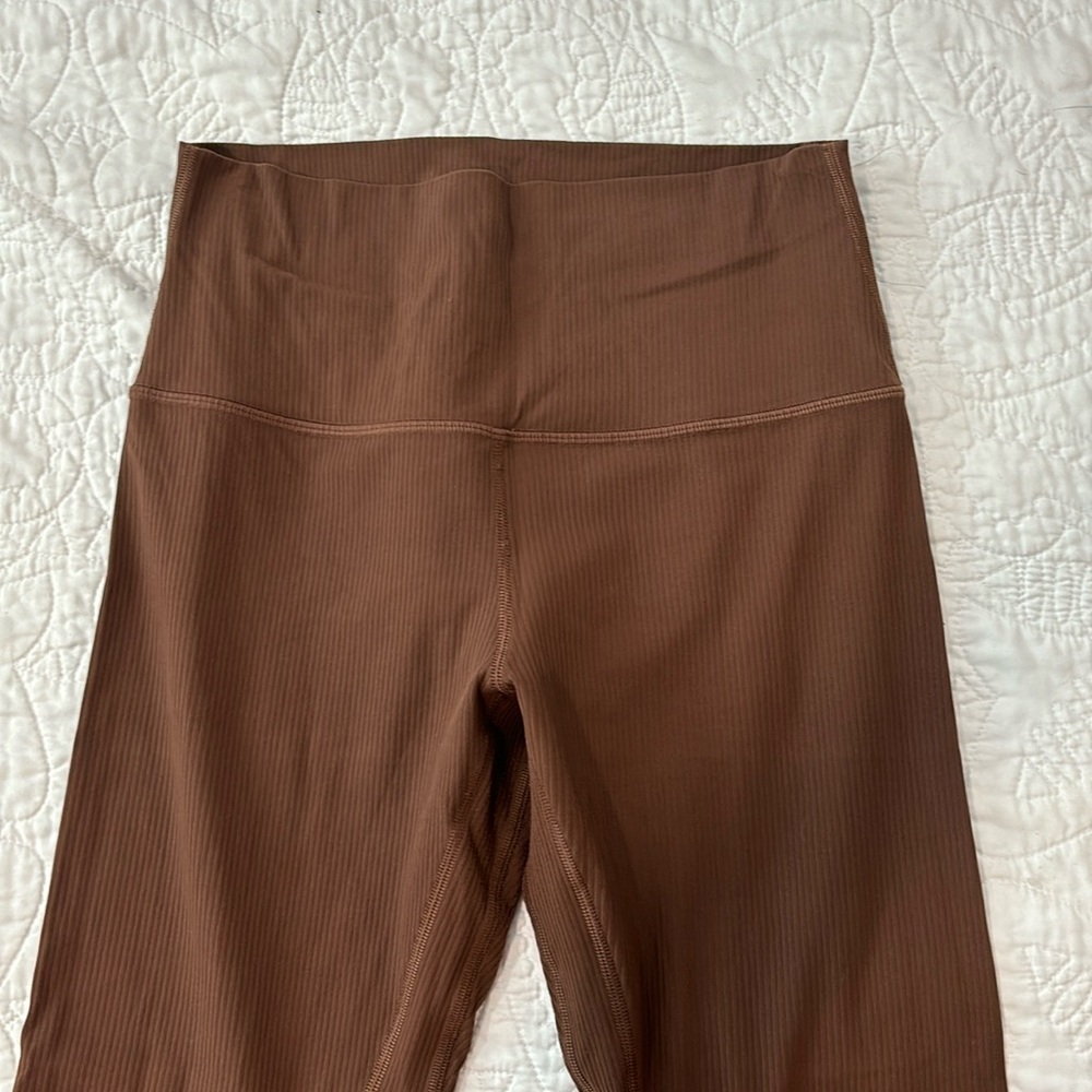 Lululemon ribbed align, 25’